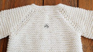 How to knit a Baby Cardigan
