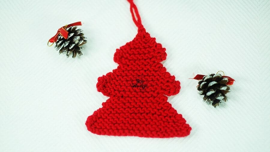 Easy Christmas Tree knitting pattern for beginners