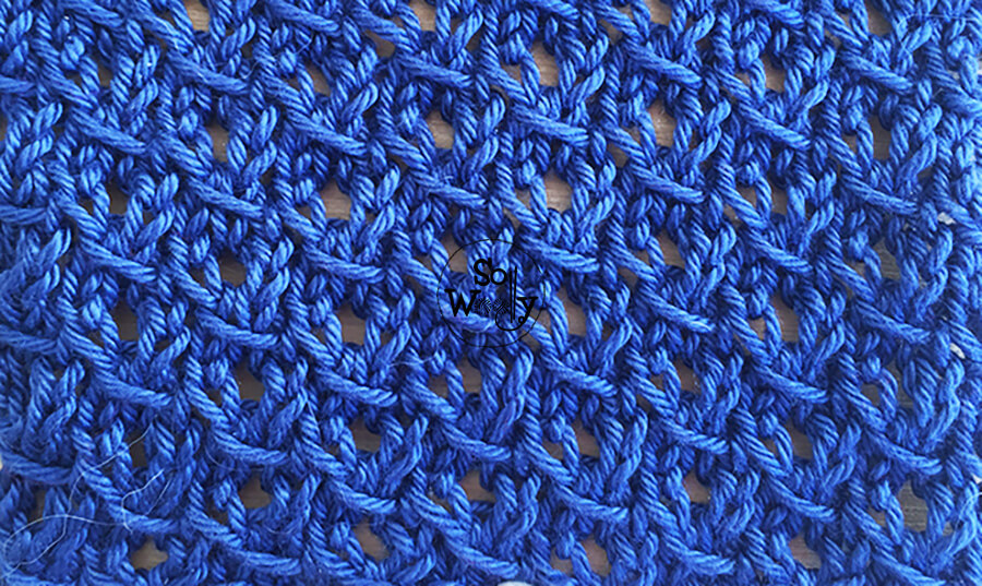 How to knit the Saint John's Wort lace stitch pattern: Great for knitting Spring wraps and tops. So Woolly.