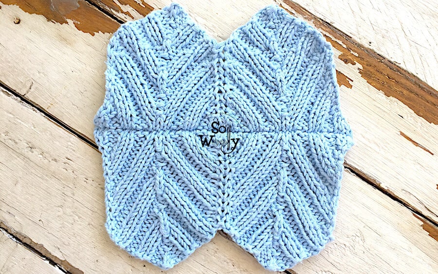 Ribbed Chevron knitting stitch pattern and tutorial. So Woolly.