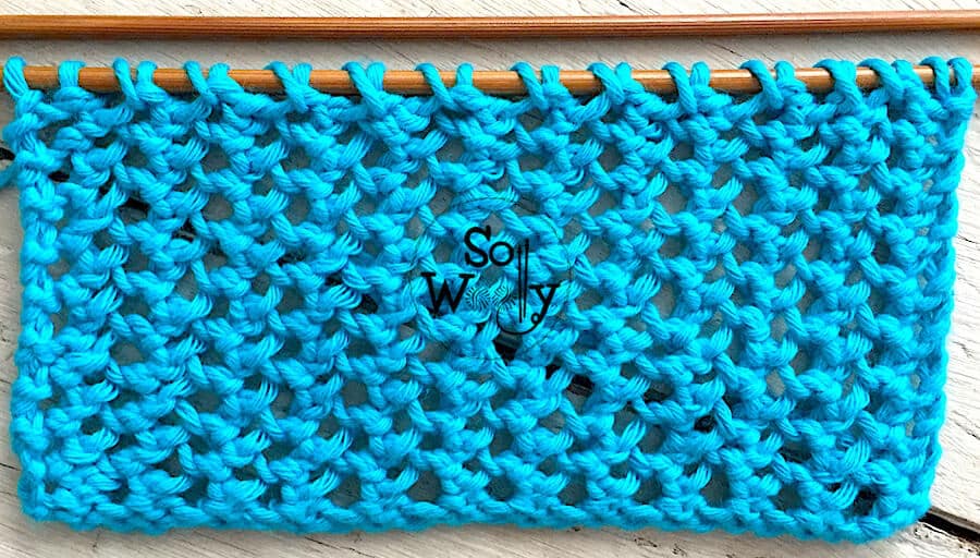 Two-row repeat Mesh stitch knitting pattern (super easy!)