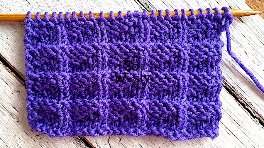 Pennant stitch knitting pattern: Reversible, and it doesn't curl (ideal for beginners). So Woolly.