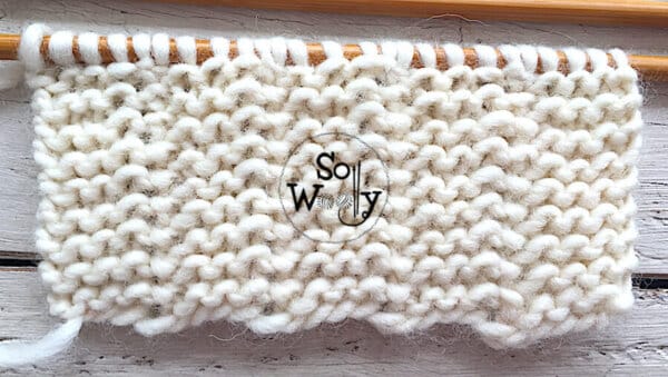 Easy two-row repeat knit stitch pattern for scarves/blankets