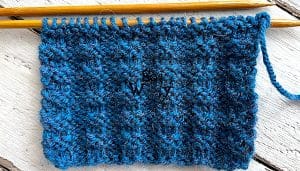 Thermal stitch knitting pattern reversible