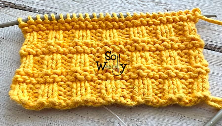 https://sowoolly.net/wp-content/uploads/2022/03/How-to-knit-the-Tiles-stitch-reversible-and-lays-flat.jpg