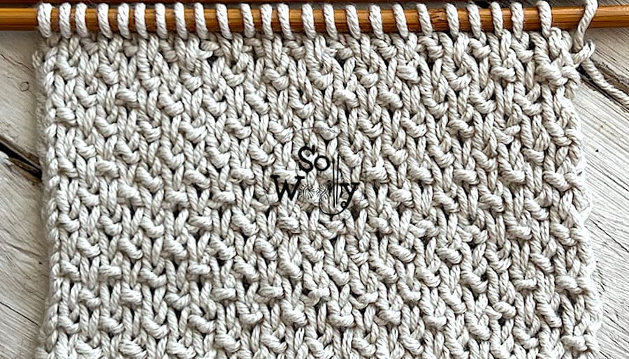 Drizzle stitch knitting pattern in four rows