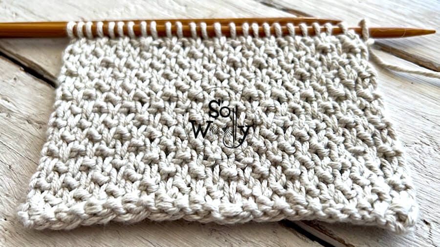 How to knit the English Mesh Lace stitch pattern