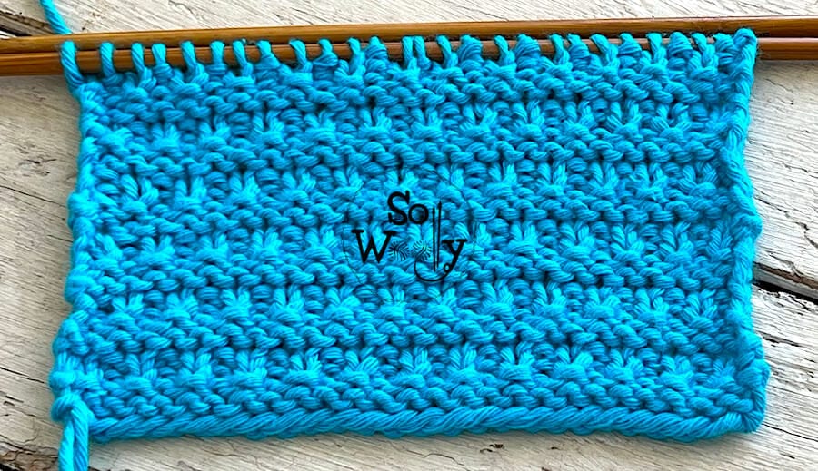 Granite stitch reversible knitting pattern (written instructions and video tutorial). So Woolly.