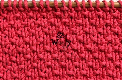 How to knit the Alternating Dot stitch in four rows