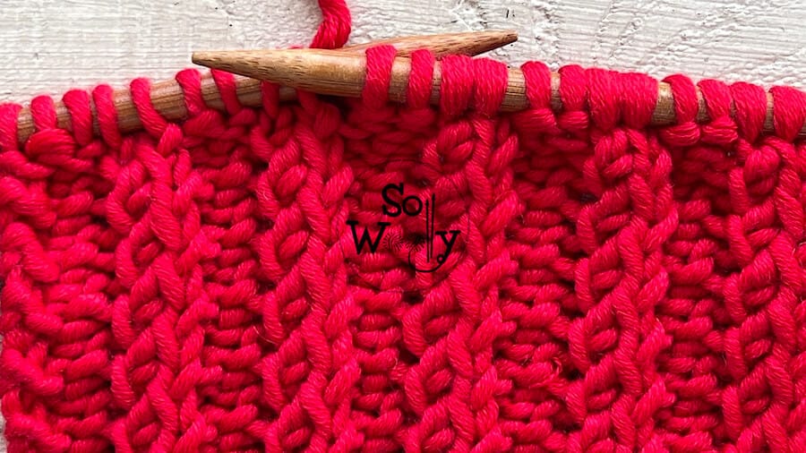 How to knit a One row stitch for scarves reversible pattern