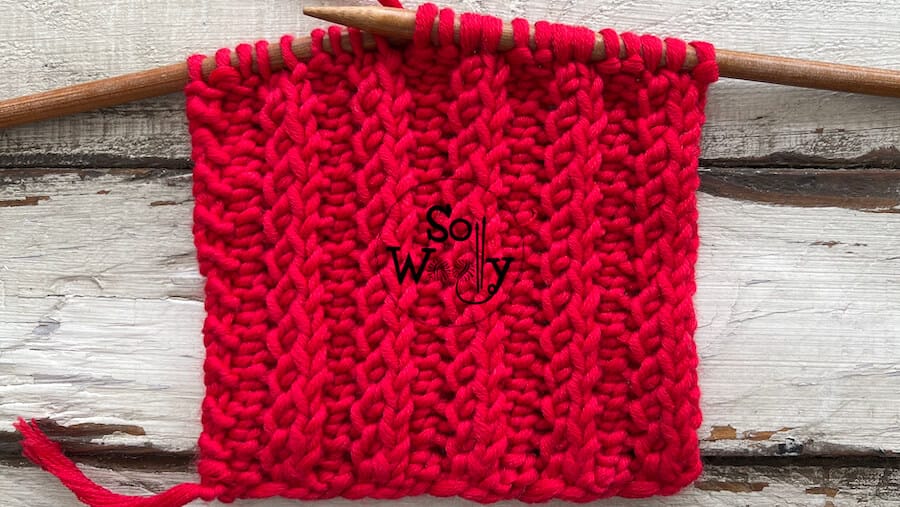 How to knit an easy reversible stitch pattern in one row. So Woolly.