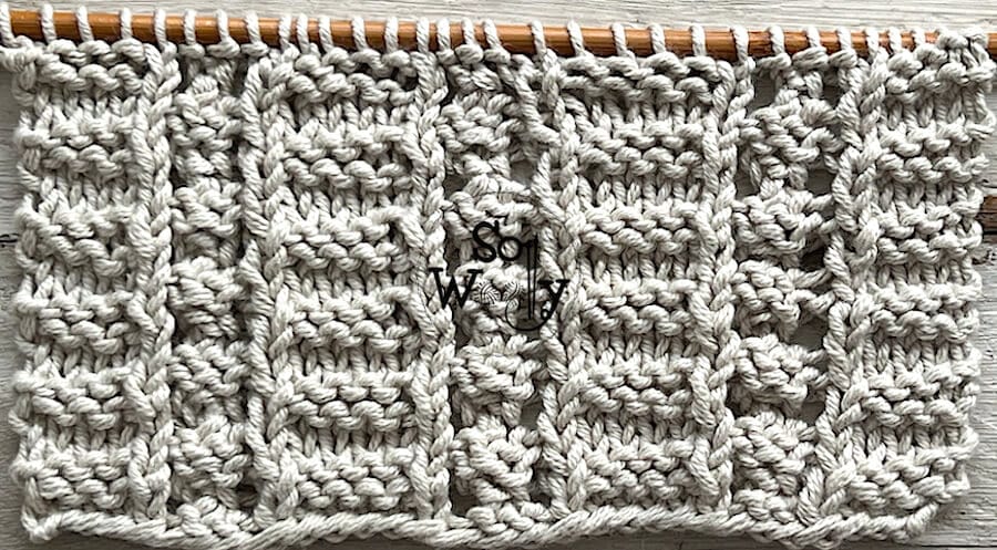 How to knit the famous Edelweiss stitch in the round - So Woolly