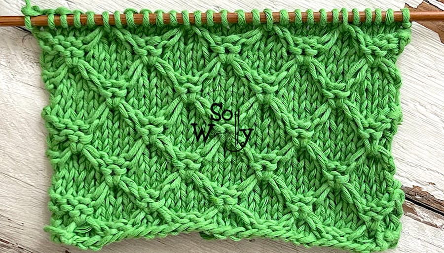 3D Honeycomb stitch knitting pattern and video tutorial. So Woolly.