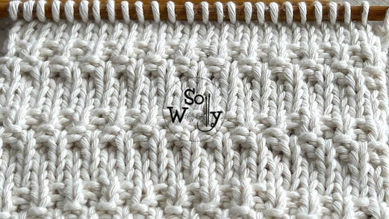 How-to-knit-a-super-easy-knit-and-purl-stitch-pattern | So Woolly