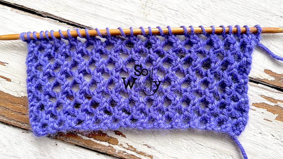 How to knit the easiest lattice stitch I've ever seen (written pattern and video tutorial). So Woolly.