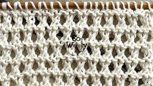 How to knit a super easy Eyelet stitch pattern beginner-friendly