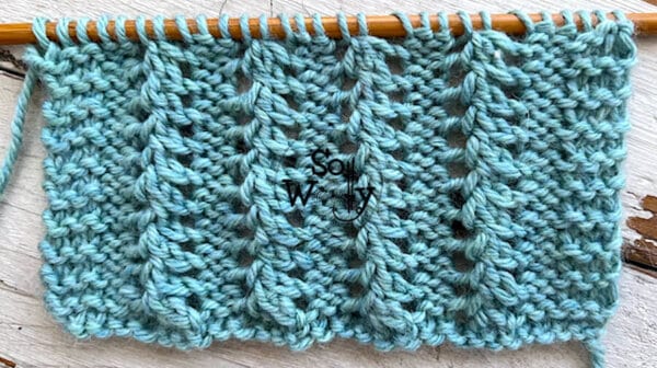 How to knit the Lace Scarf stitch pattern (2 rows only!)