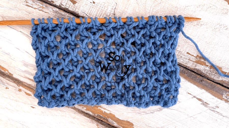 How to knit reversible lace (easy 4 row repeat pattern). So Woolly