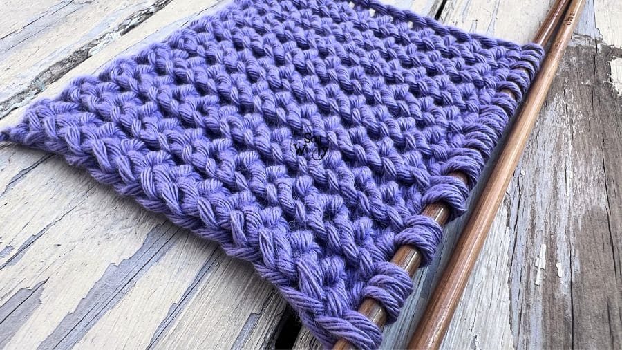 Easy Reversible One-Row Repeat Knitting Pattern